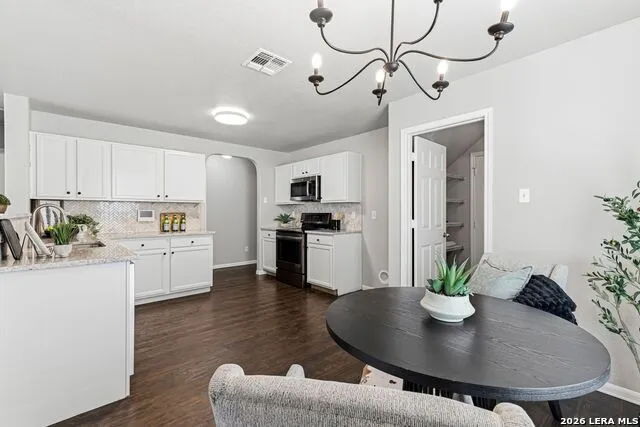 3926 Ashleaf Pecan San Antonio, TX 78261