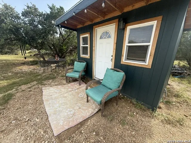 572 RIVER BLUFF CIR Pipe Creek, TX 78063