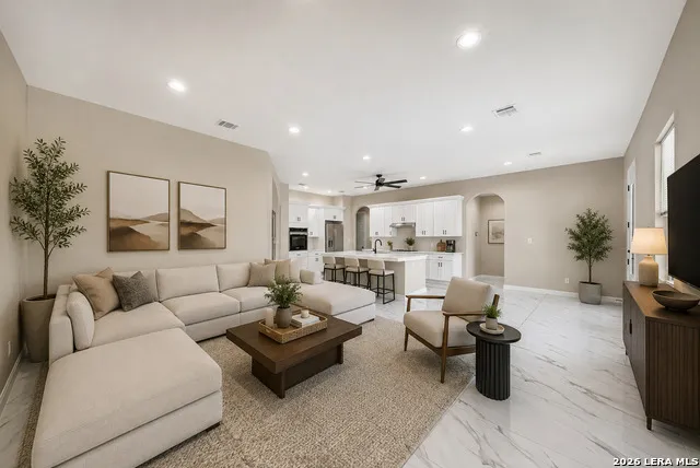 19724 Alexander Nova Somerset, TX 78069