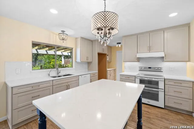 16247 ROCKY CRK San Antonio, TX 78247