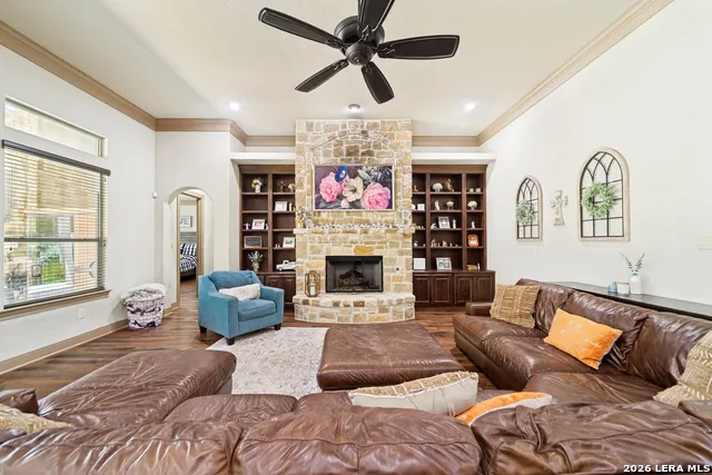 114 Hoskins Trail Boerne, TX 78006