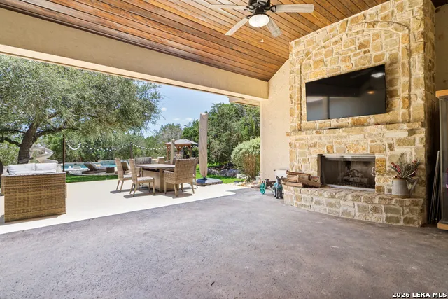 114 Hoskins Trail Boerne, TX 78006