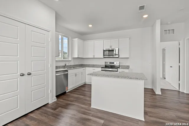 8203 SMITHERS AVENUE San Antonio, TX 78252