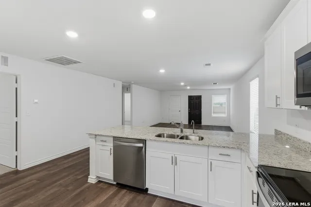 13308 PALM FROND San Antonio, TX 78245