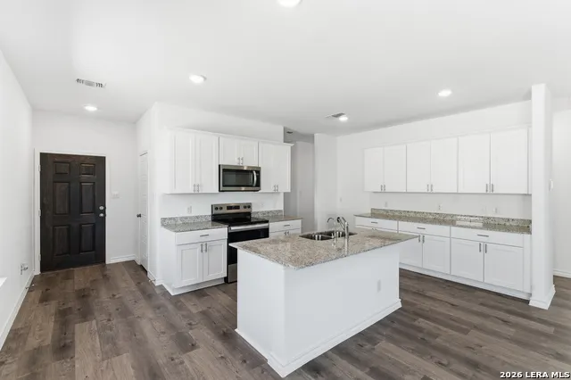 8361 HAMRICK CIRCLE San Antonio, TX 78252
