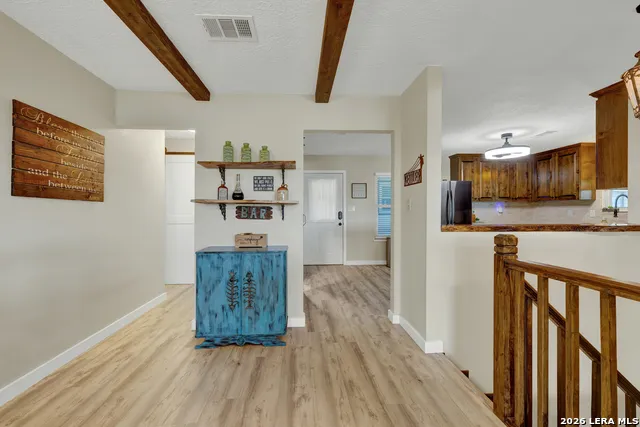 1422 Oakridge Ln Canyon Lake, TX 78133