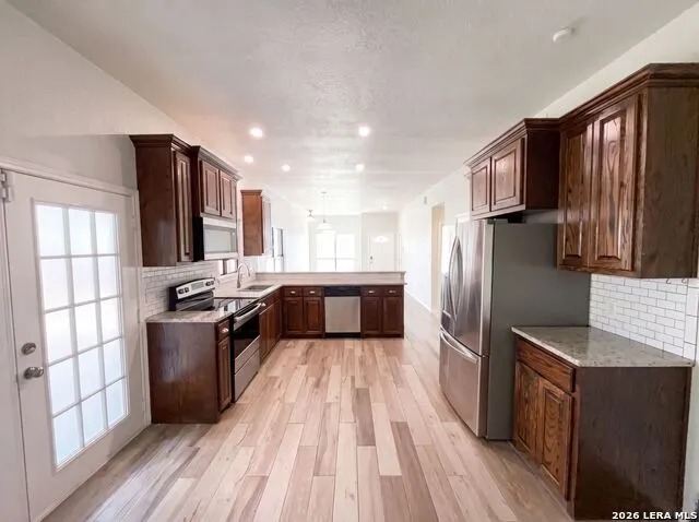 9143 Autumn Storm San Antonio, TX 78254