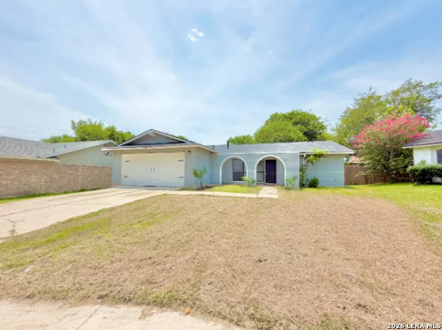 9743 Cylburn Converse, TX 78109