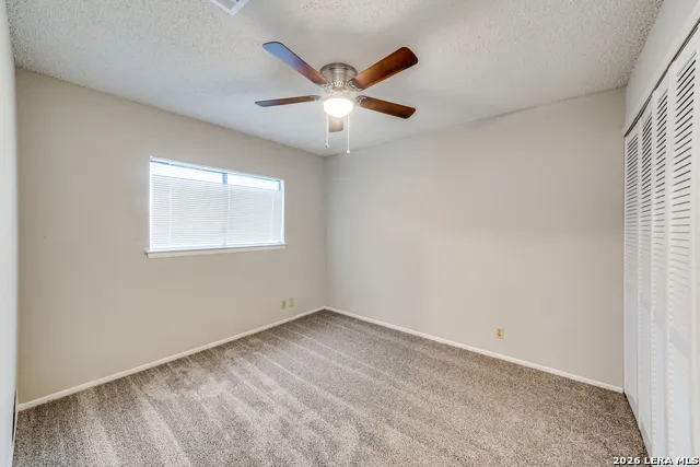 9743 Cylburn Converse, TX 78109