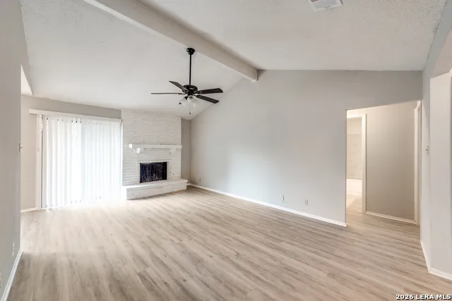 9743 Cylburn Converse, TX 78109