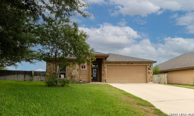1828 Wandering Trail Pleasanton, TX 78064