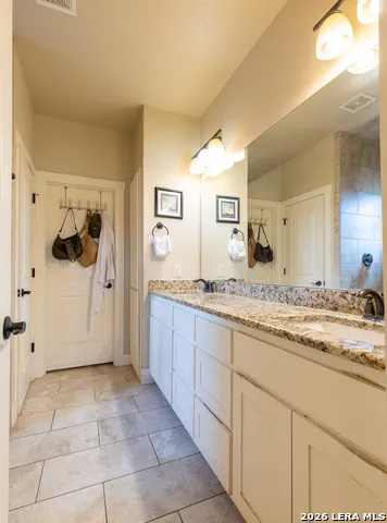 1828 Wandering Trail Pleasanton, TX 78064