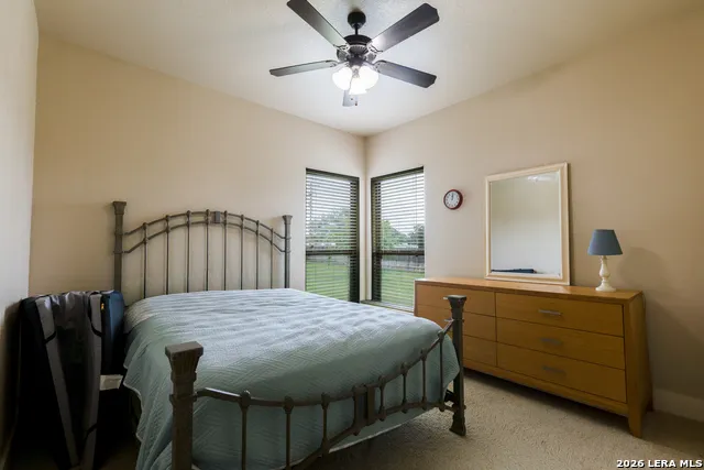 1828 Wandering Trail Pleasanton, TX 78064