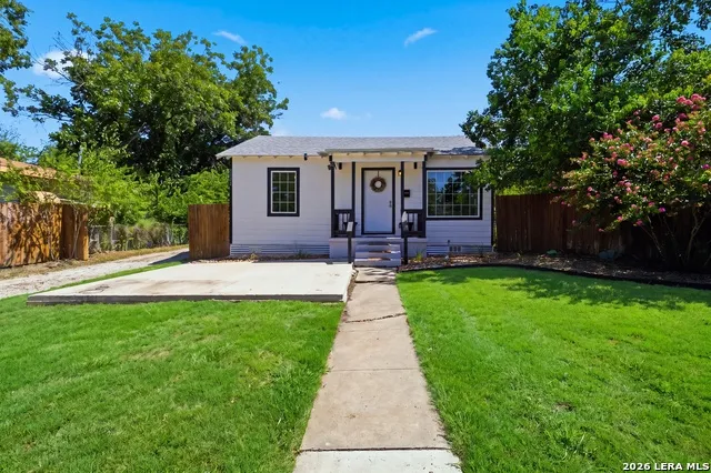 1042 Poinsettia San Antonio, TX 78202