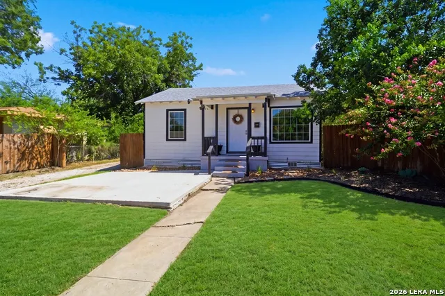 1042 Poinsettia San Antonio, TX 78202