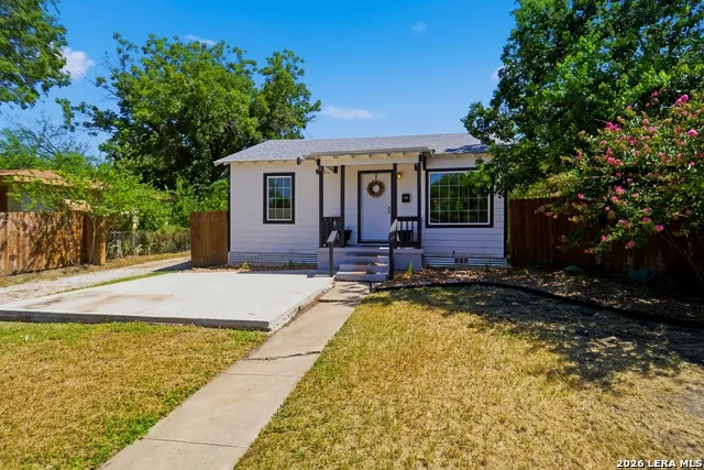 1042 Poinsettia San Antonio, TX 78202