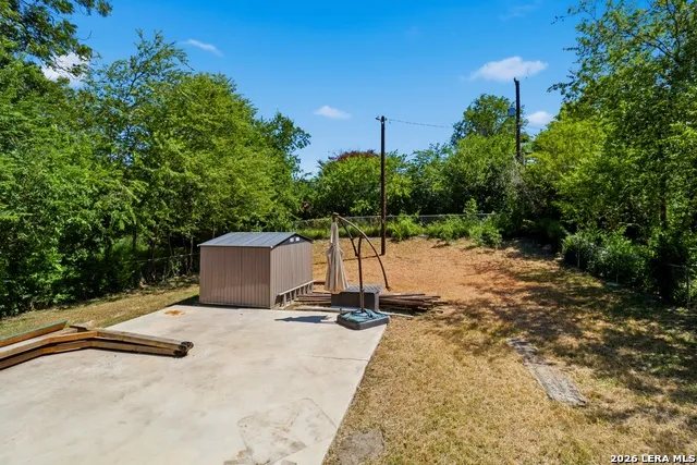 1042 Poinsettia San Antonio, TX 78202