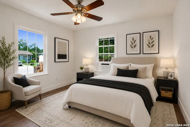 1042 Poinsettia San Antonio, TX 78202