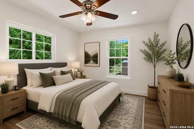 1042 Poinsettia San Antonio, TX 78202