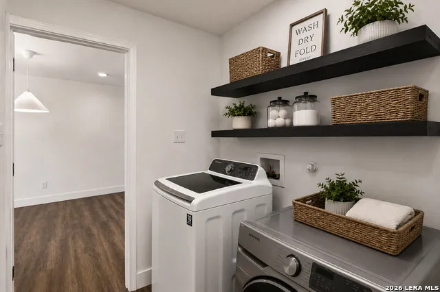 1042 Poinsettia San Antonio, TX 78202