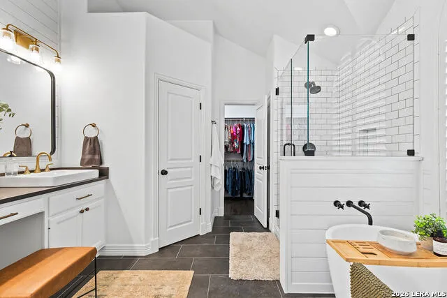 8935 Woodland Pass Boerne, TX 78006