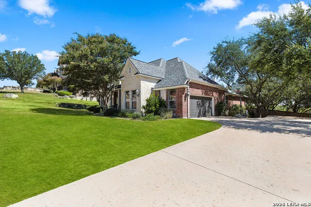 8935 Woodland Pass Boerne, TX 78006