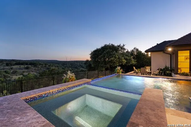 121 Greystone Pt Boerne, TX 78006