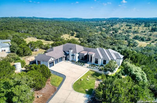 121 Greystone Pt Boerne, TX 78006