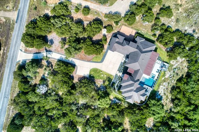121 Greystone Pt Boerne, TX 78006
