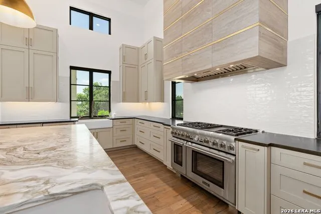 121 Greystone Pt Boerne, TX 78006