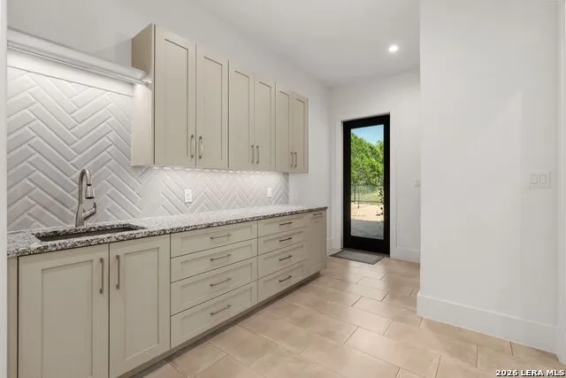 121 Greystone Pt Boerne, TX 78006