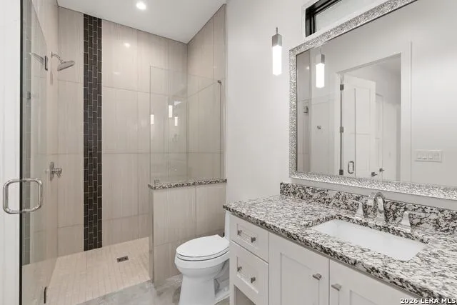 121 Greystone Pt Boerne, TX 78006