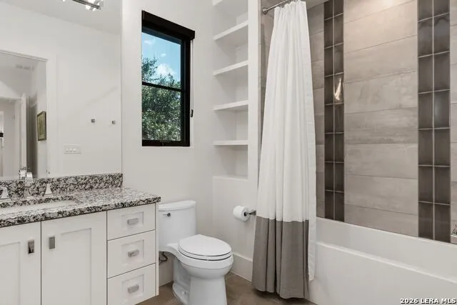 121 Greystone Pt Boerne, TX 78006