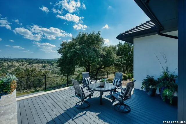 121 Greystone Pt Boerne, TX 78006