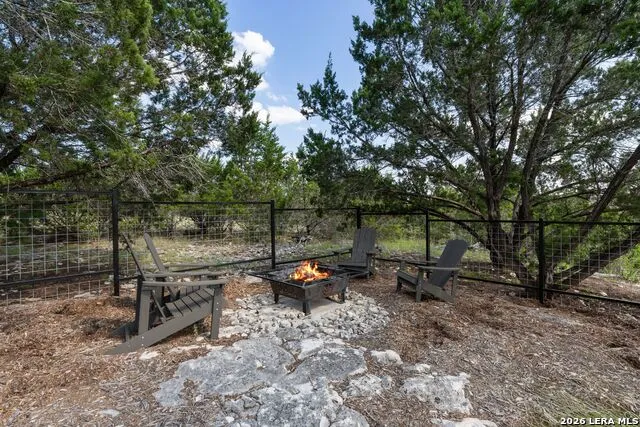 121 Greystone Pt Boerne, TX 78006