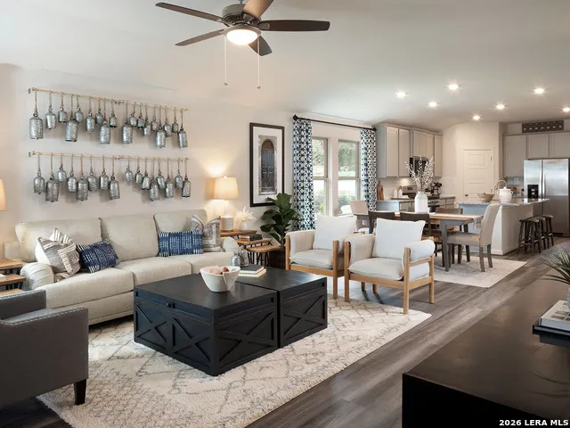 10225 King Robert San Antonio, TX 78239
