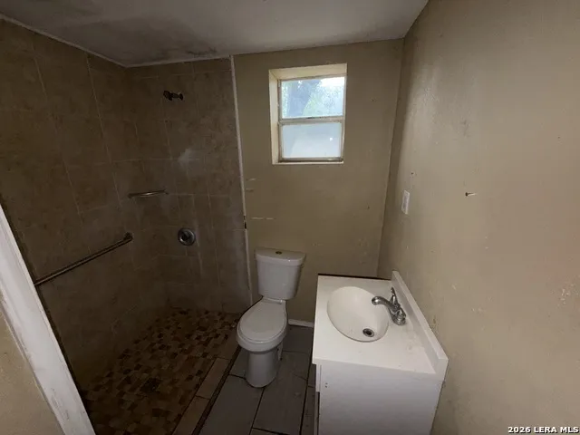 423 SAN IGNACIO AVE San Antonio, TX 78228