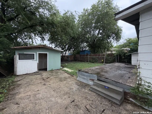 423 SAN IGNACIO AVE San Antonio, TX 78228
