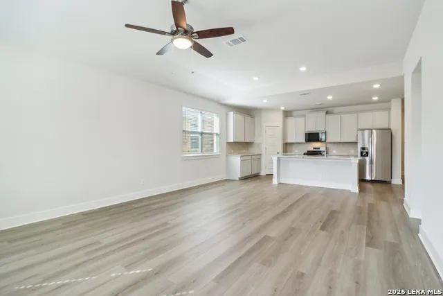6466 Comanche Moon San Antonio, TX 78233