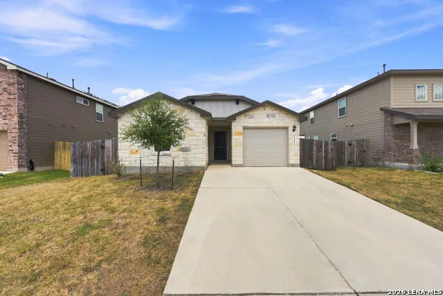 13611 Whisper Ranch San Antonio, TX 78252