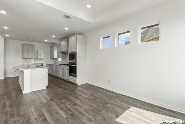 3257 CROSBY CRK Schertz, TX 78108