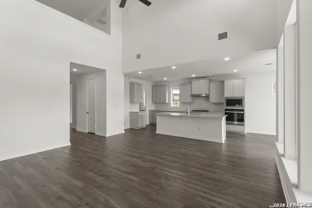 3257 CROSBY CRK Schertz, TX 78108