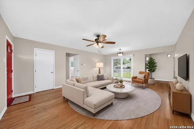 227 Balboa Universal City, TX 78148