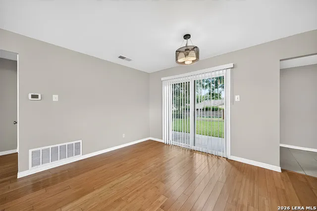 227 Balboa Universal City, TX 78148