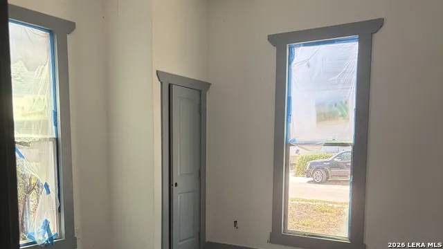 1002 NOLAN ST San Antonio, TX 78202