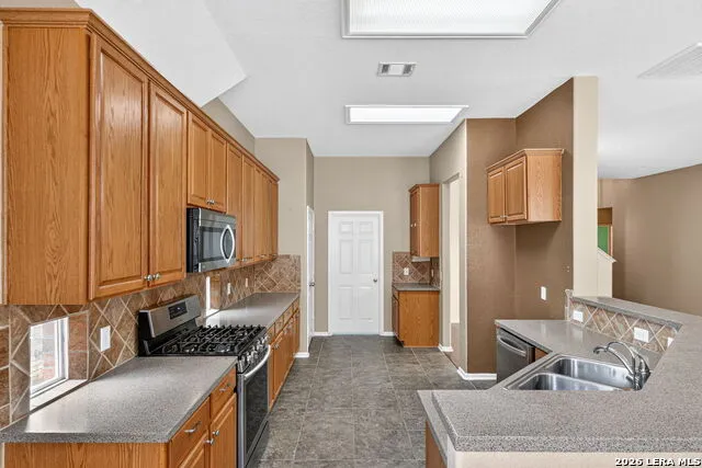1403 Alpine Pond San Antonio, TX 78260