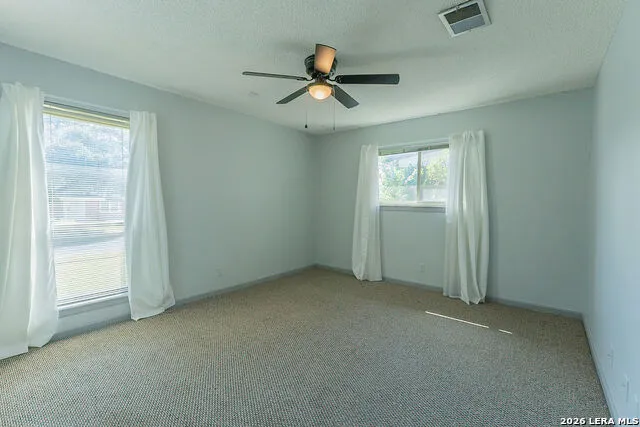 13115 Larkyorke San Antonio, TX 78233
