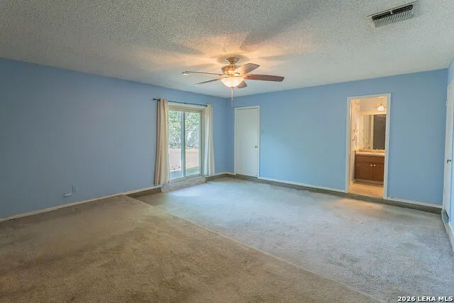 13115 Larkyorke San Antonio, TX 78233