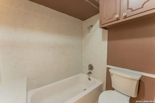 13115 Larkyorke San Antonio, TX 78233