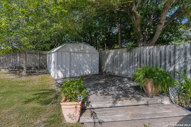 13115 Larkyorke San Antonio, TX 78233